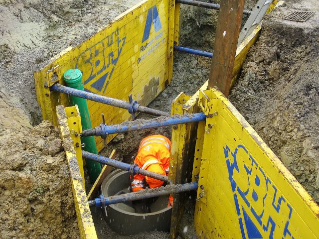 Arbeiten in einer Baugrube