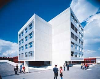 Kantonsschule Zug, Trakt 9