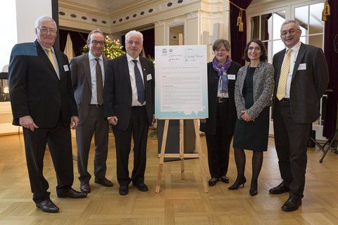 Unterzeichnung der Schweizer UNESCO-Charta zum Welterbe