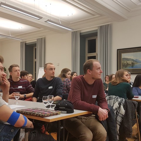 4 Gründungsversammlung