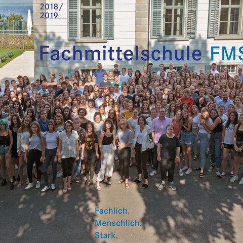 Gesamtschulfoto 2018-1.jpg