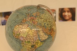 Globus und Portraits