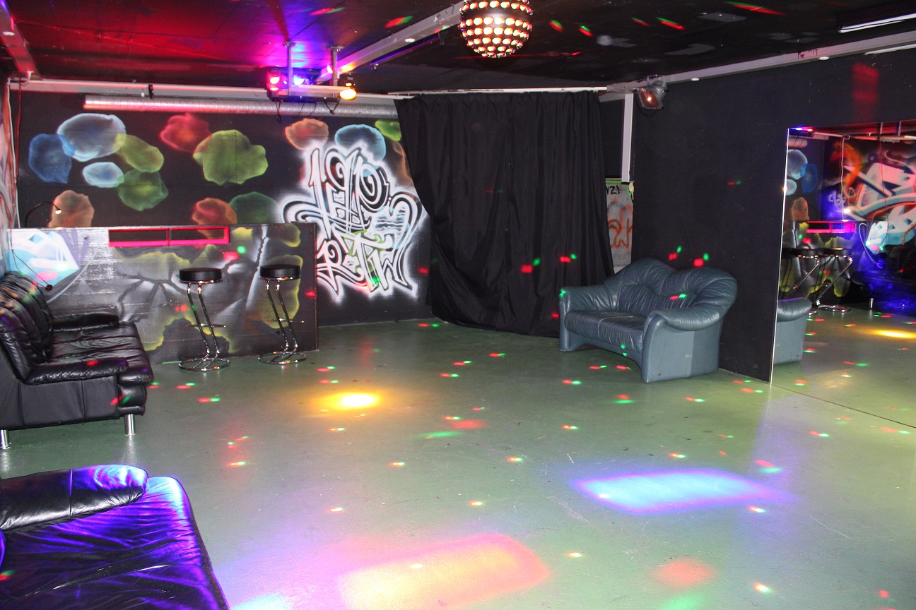 Disco- und Chill-out Raum