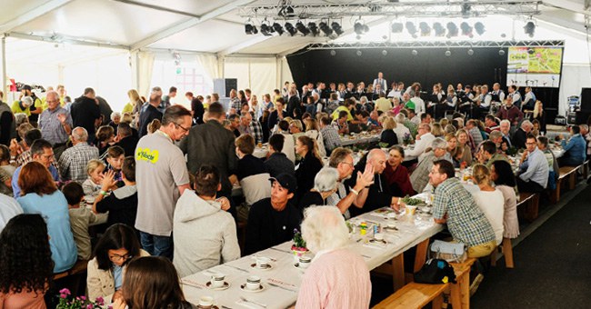 Aufnahme vom s'Fäscht in Menzingen