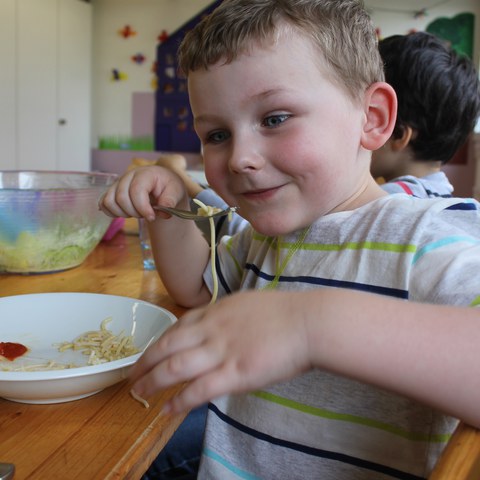 Spaghetti geniessen 1.JPG