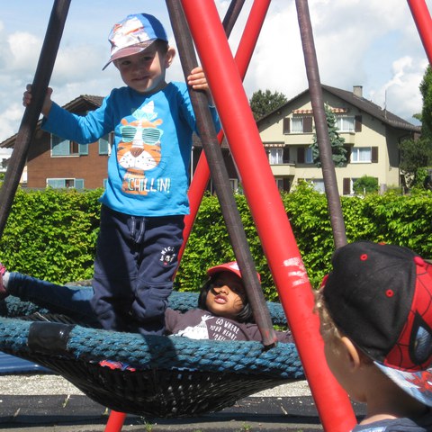 Auf dem Spielplatz.JPG