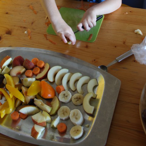 Frische Früchte zubereiten.JPG