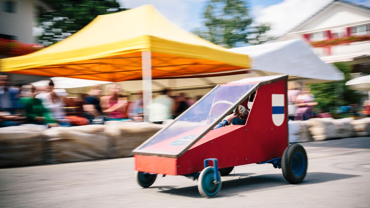 Seifenkistenrennen der Jungwacht Steinhausen