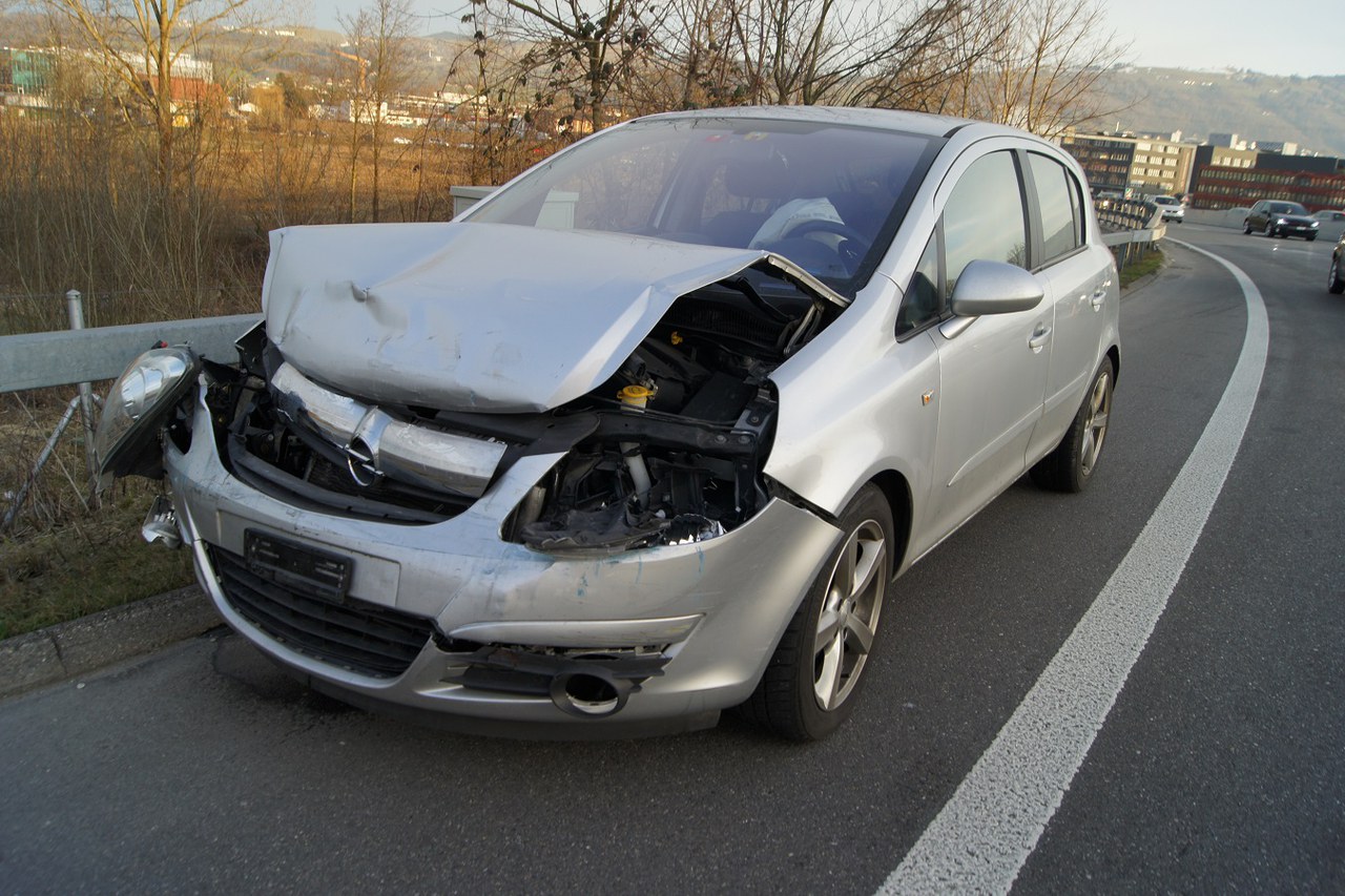 Auffahrkollision A4a-Einfahrt Baar