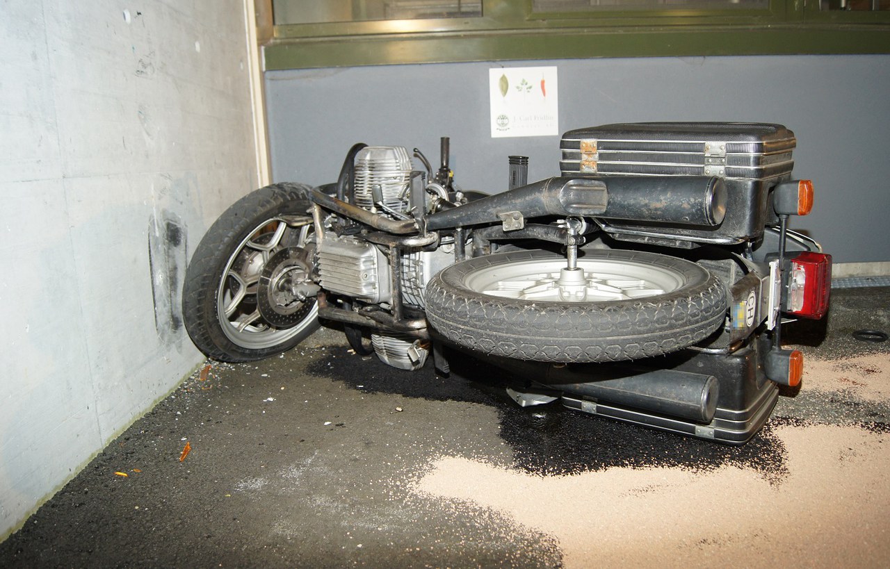 Beim Unfall erlitt eine Frau schwere Kopfverletzungen