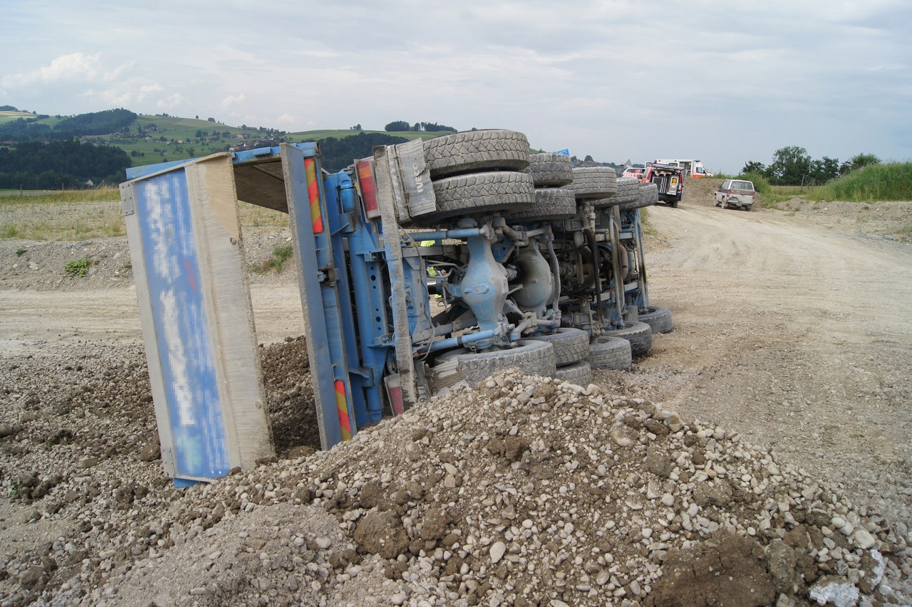 Umgekippter Lastwagen