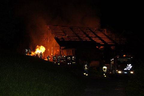 Scheune komplett ausgebrannt