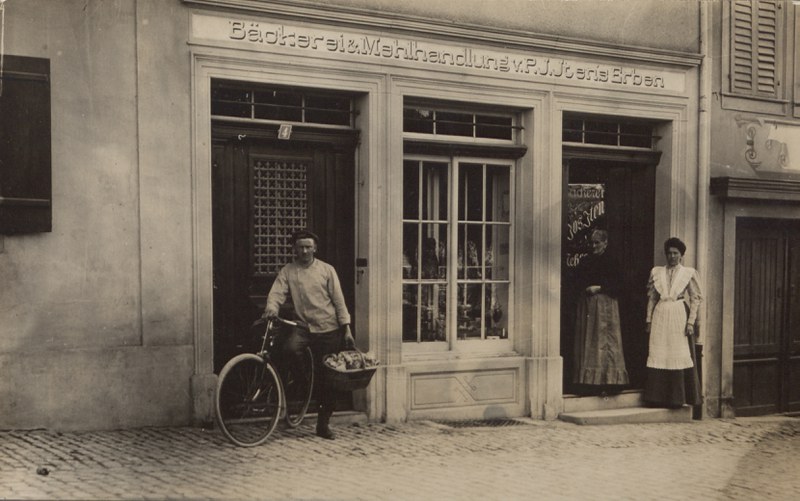 Bäckerei Iten am Landsgemeindeplatz in Zug