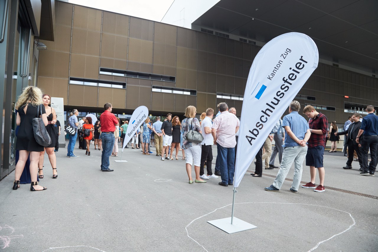 Eingang Bossard Arena