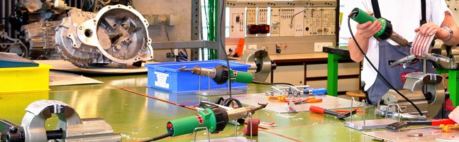 Bild zu überbetriebliche Kurse Autoberufe