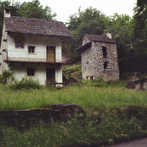 2-Familienhaus in Gerra/ Verzasca (TI) 