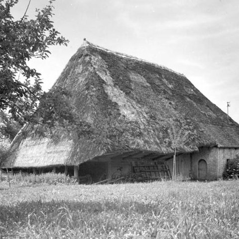 Strohdachhaus in Muhen (AG) erbaut 1720, Foto 1940