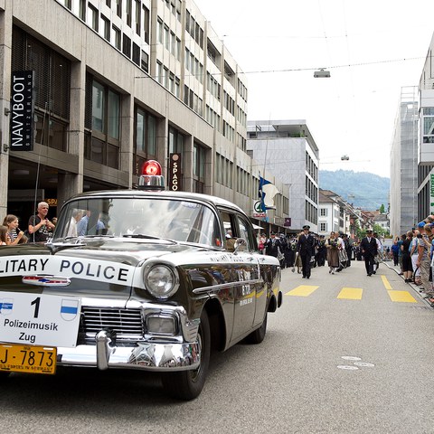 Start zum Festumzug Polizeimusiktreffen in Zug