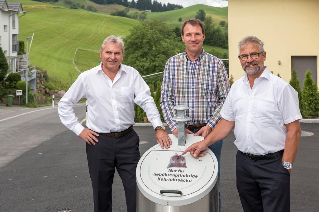 100 Unterflur-Container im Kanton Zug